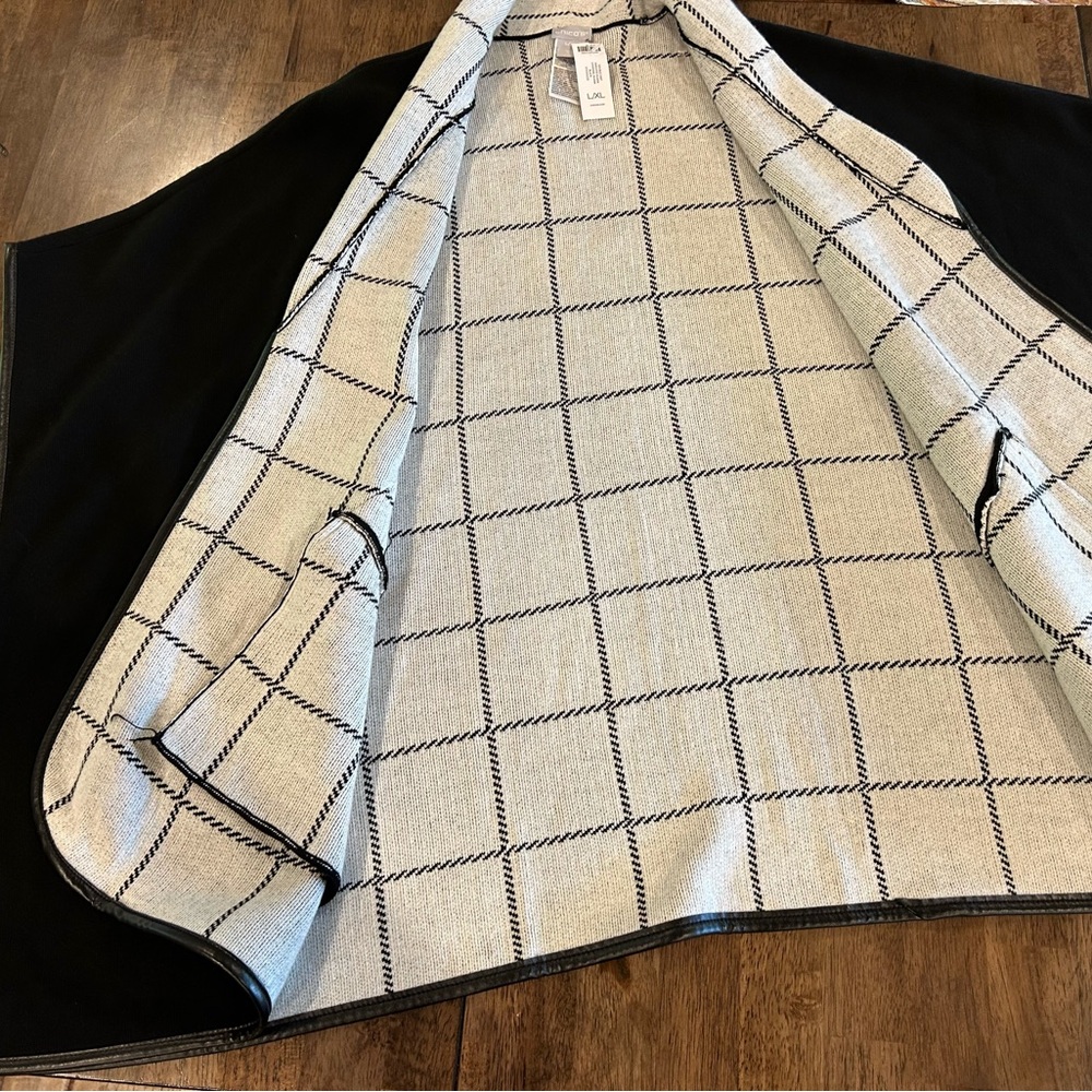 NWT Chicos Ruana Shawl‎ Open Cape Coat L/XL Faux Leather Trim Black Grey Plaid - Picture 6 of 7